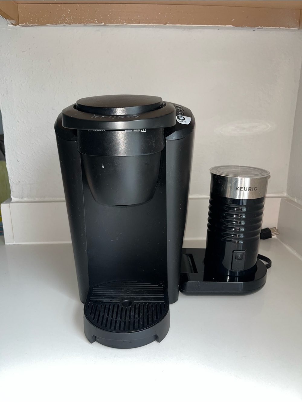 Keurig Black Single-Serve Brewer with Black Milk Frother